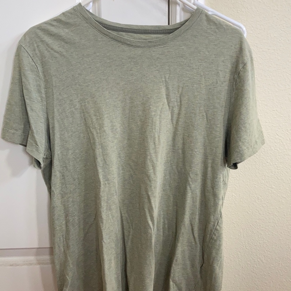Banana Republic Men’s Tee Shirt
